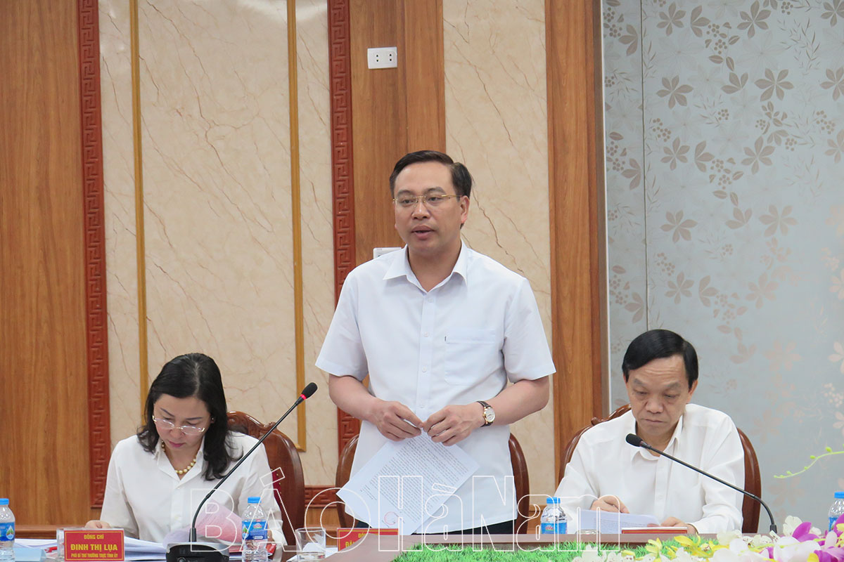 Das Parteikomitee der Provinz Ha Nam führt 2023 Verteidigungsübungen in der Provinz durch
