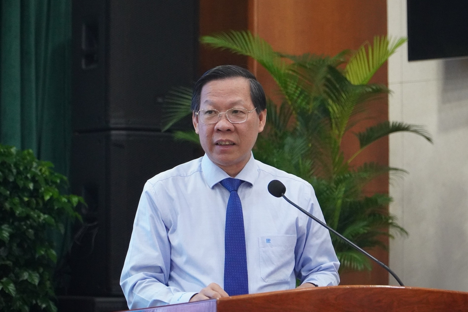 Vorsitzender von Ho-Chi-Minh-Stadt: Streben nach Fertigstellung eines Sozialwohnungsprojekts in nur 18 Monaten