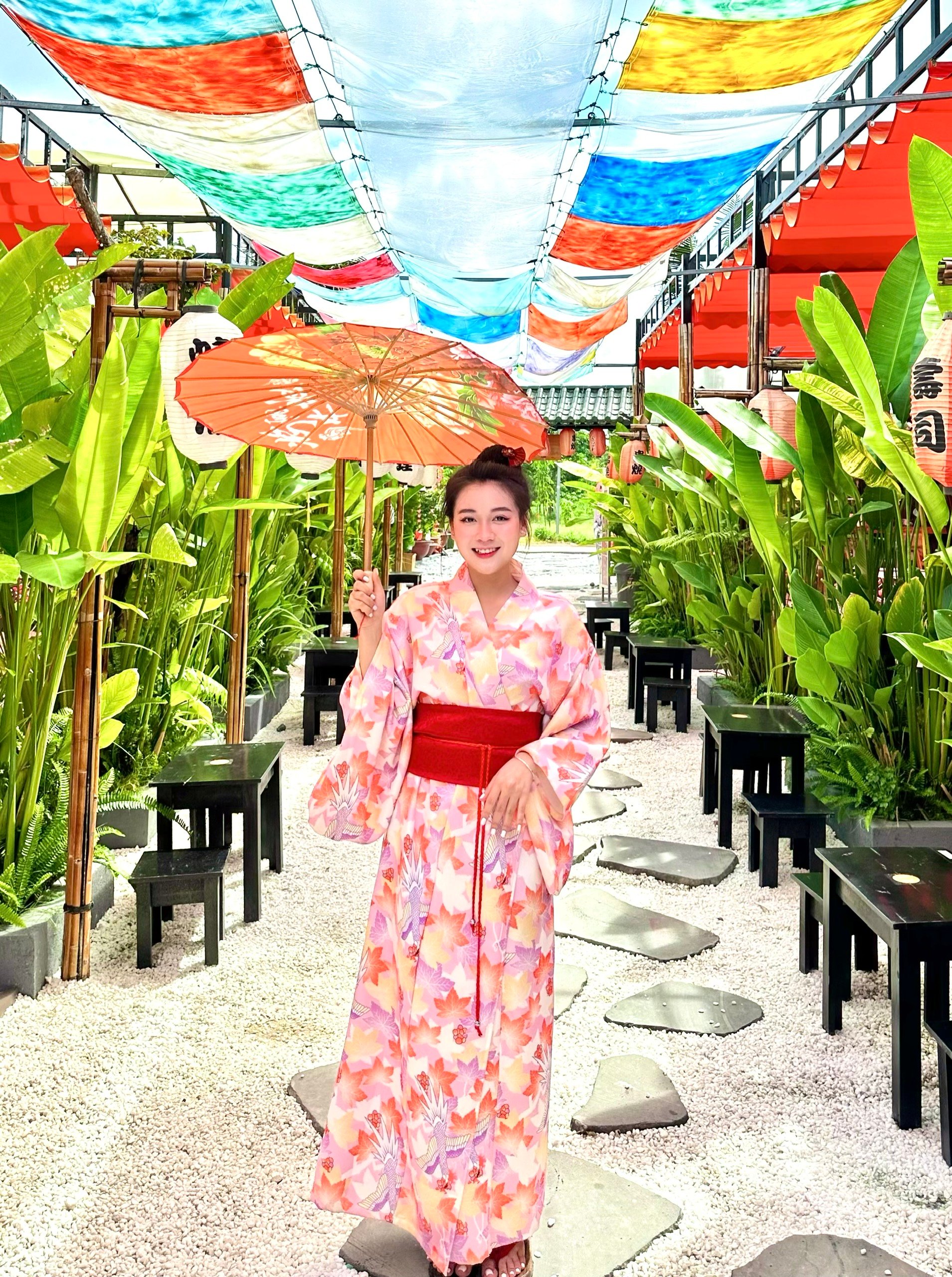Ngắm nhan sắc dàn thí sinh Bình Dương qua áo dài, kimono - Ảnh 9.