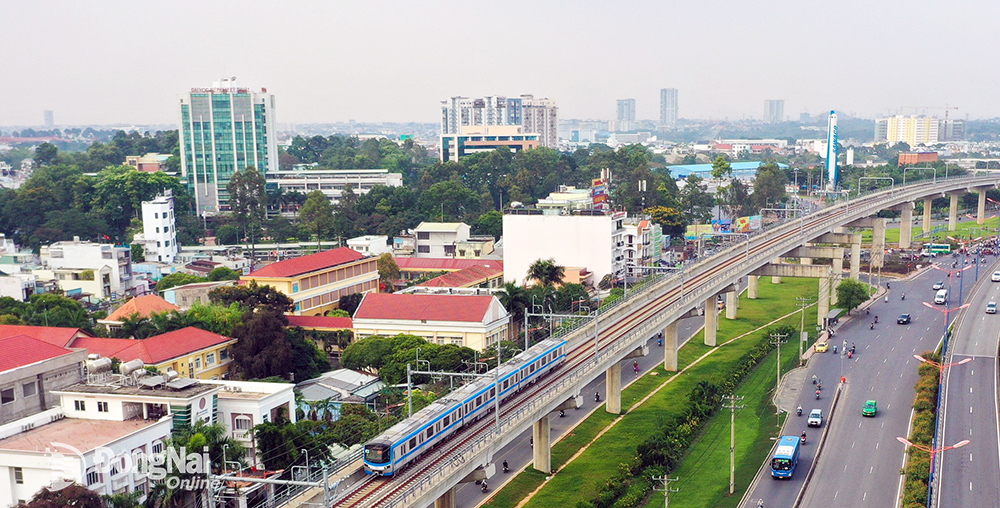 Extending metro line 1 to Dong Nai and Binh Duong is necessary to enhance regional connectivity. Photo: Contributor