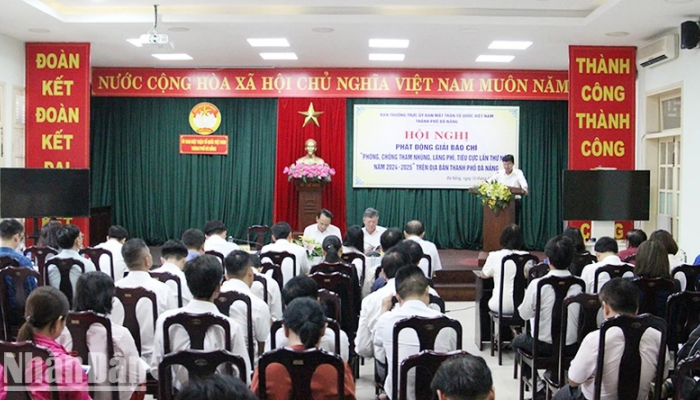 Da Nang launches the 5th Press Award on preventing and combating corruption, waste and negativity