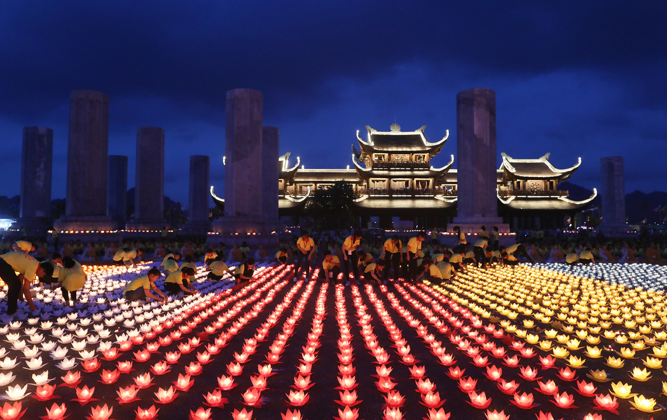 탐추크 사원 조명 축제