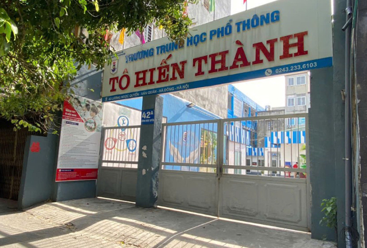 Trường THPT Tô Hiến Thành tuyển sinh sai vào lớp 10.