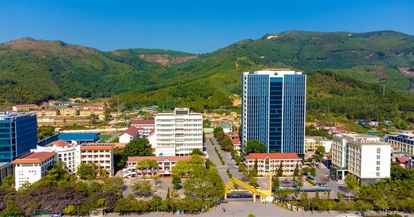 Création d'une école inter-niveaux sous l'égide de l'Université d'Ha Long