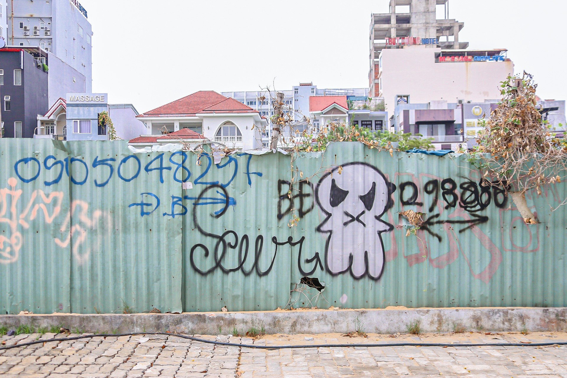 Viele Straßen in Da Nang sind schmutzig Foto 17