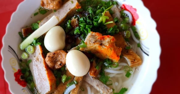 Quán bánh canh chả cá nổi tiếng mà bạn nên thử ở Phan Thiết