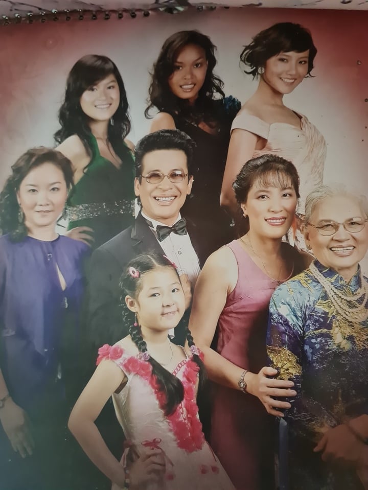 MC Thanh Bach's private life at age 64 - 3