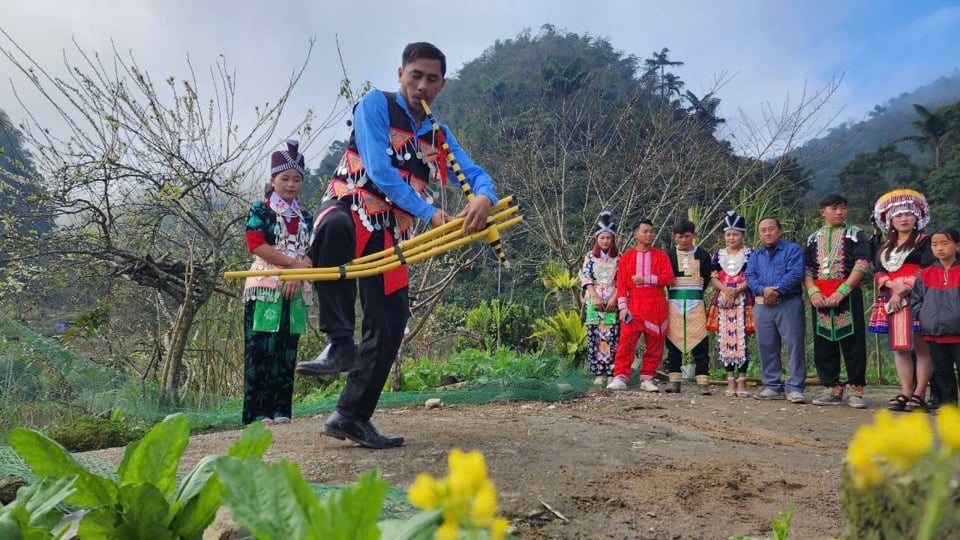 Durch das Programm werden Tourismusinvestitionen und Tourismusprodukte gefördert und beworben sowie Touren für die Zentralregion und Nghe An erstellt.