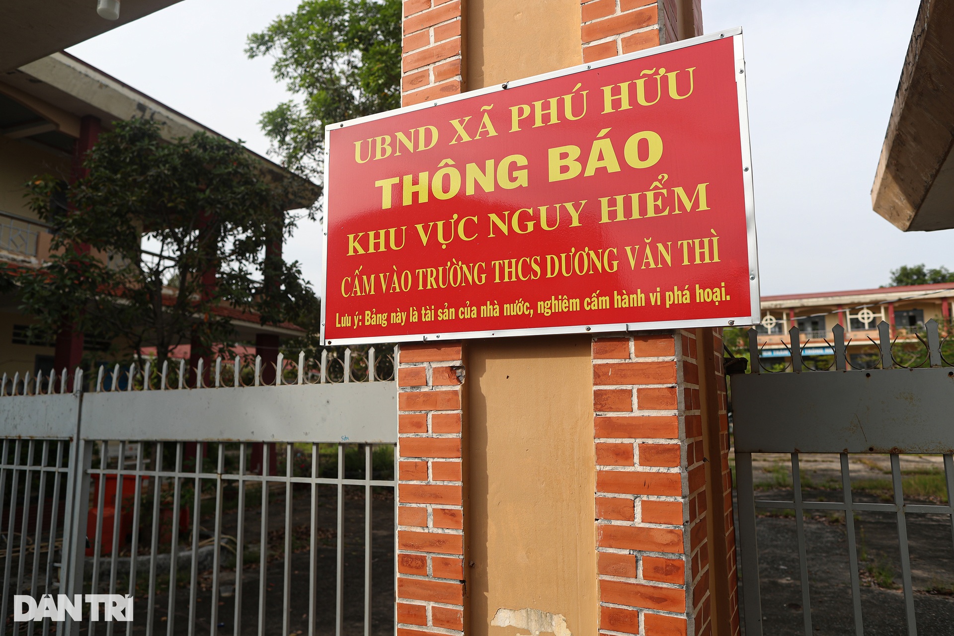 Trường học xây mới hơn 13 tỷ đồng hoạt động vài năm rồi bỏ hoang ở Đồng Nai - 4