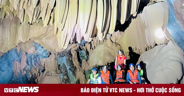 Descubriendo la hermosa cueva de Son Nu en medio del bosque de Truong Son en Quang Binh