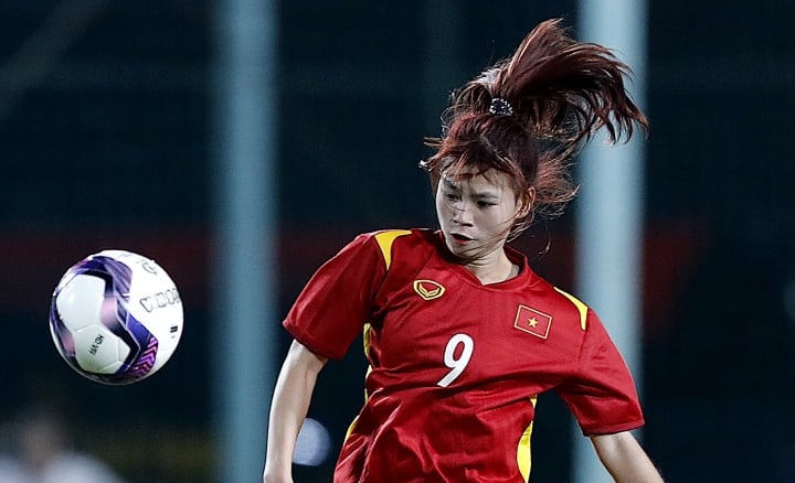 Thanh Hieu shines in the victory of Vietnam U17 women's team.