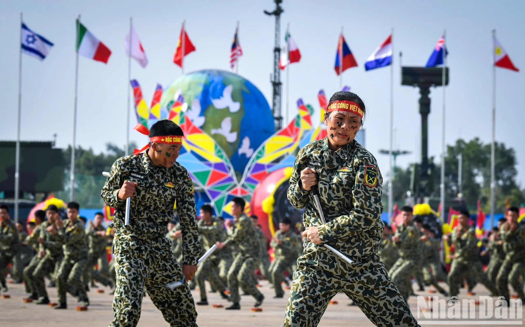 [Ảnh] Mãn nhãn màn biểu diễn tinh nhuệ của các chiến sĩ Quân đội nhân dân Việt Nam ảnh 10