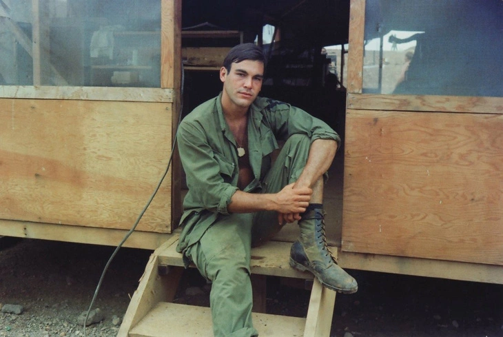 Why famous director Oliver Stone never forgets Vietnam?