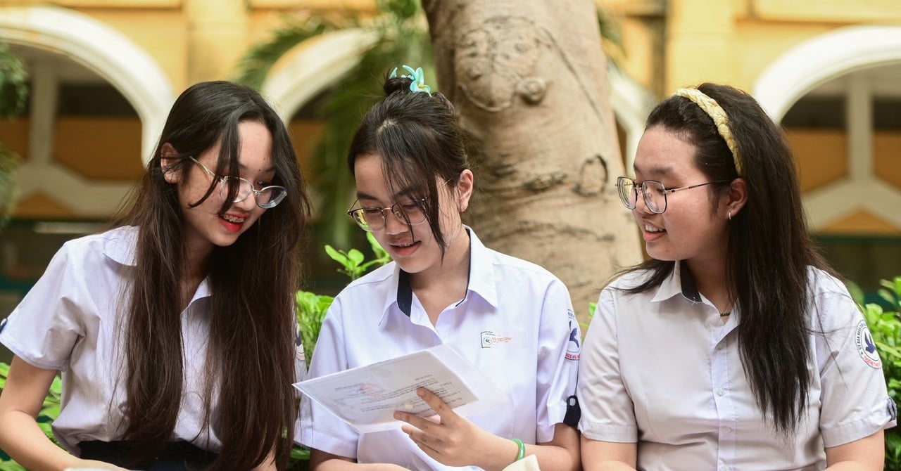 Près de 60 lycées de Hô-Chi-Minh-Ville ont abaissé les notes de référence de la 10e année.