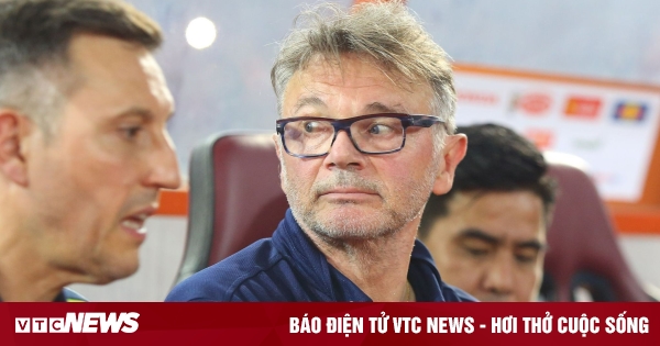 El entrenador Troussier canceló la rueda de prensa posterior al partido contra Hong Kong.