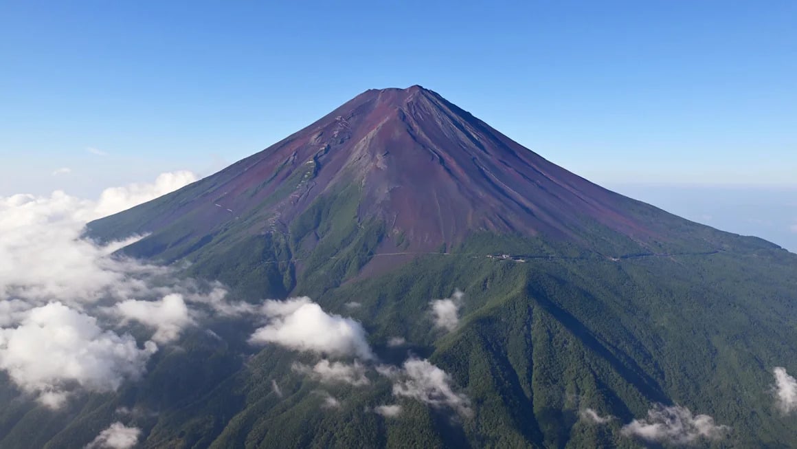 La montagne Phu Si n'est pas encore absolue, elle a été détruite pendant un record de 130 ans, image 1