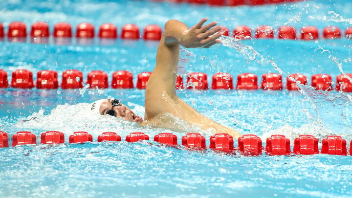 Nguyen Huy Hoang missed the medal in the last 100 meters. (Photo: Bui Luong)