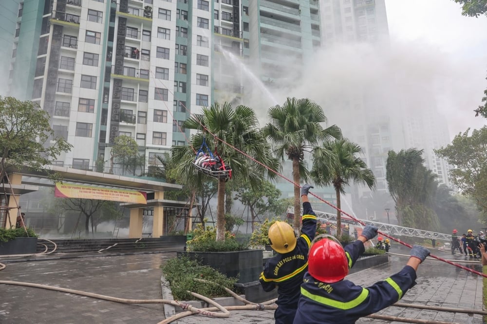 Ecopark was awarded a certificate of merit by the Ministry of Public Security for its outstanding performance in fire prevention, fire fighting and rescue, picture 3