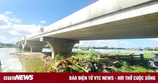 2 households' land issues, over 337 billion VND bridge in Quang Nam 'froze'