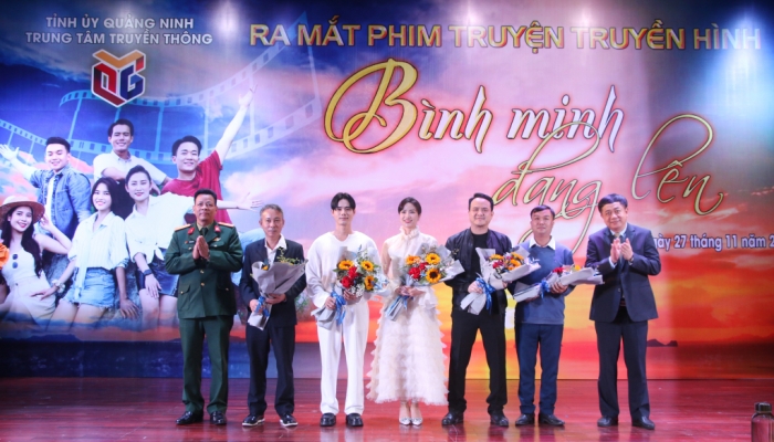 Ra mắt bộ phim truyện truyền hình “Bình minh đang lên”