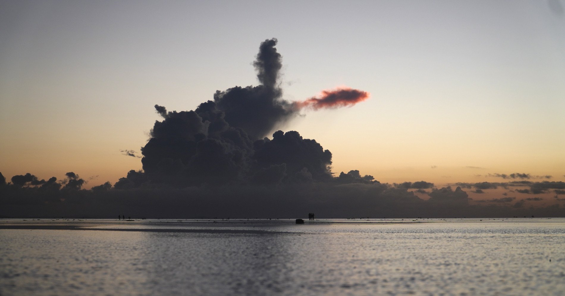 The moment 'carp turns into dragon' in the sky of Thai Binh causes a fever