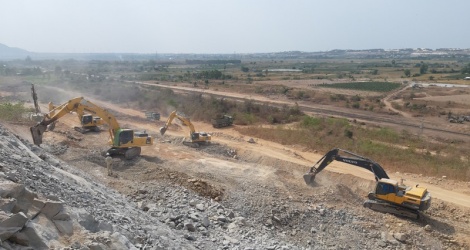 Proposal for guidance on the use of waste land on Khanh Hoa highway