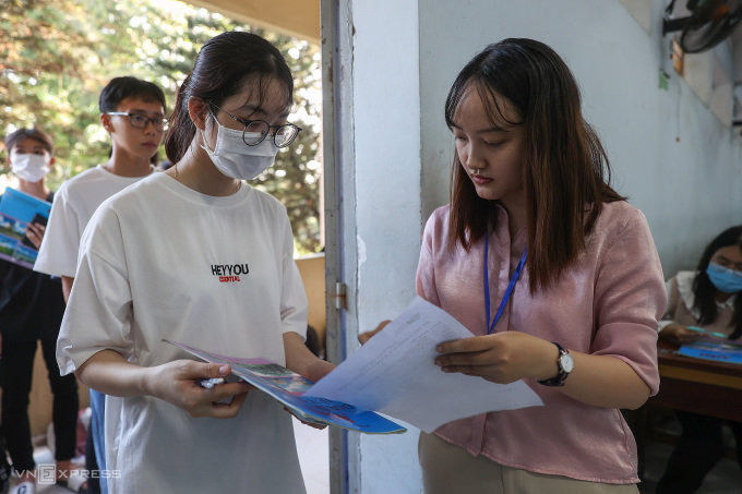 Candidates taking the competency assessment exam organized by Ho Chi Minh City National University in March 2023. Photo: Quynh Tran