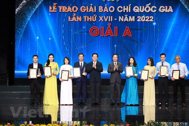 Ha Tinh gewann 1 C-Preis und 1 Trostpreis des National Press Award.