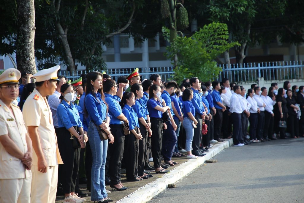 Veranstaltung – Verabschiedung des ehemaligen Vorsitzenden des Zentralen Organisationskomitees, Le Phuoc Tho, in sein Heimatland (Foto 8).