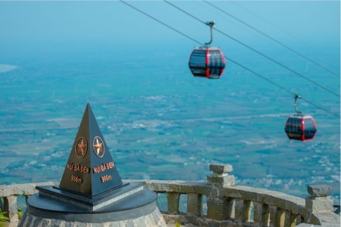 45% discount on cable car tickets to Ba Den Mountain until the end of December 2023, on the occasion of the 10th anniversary of Tay Ninh city's establishment