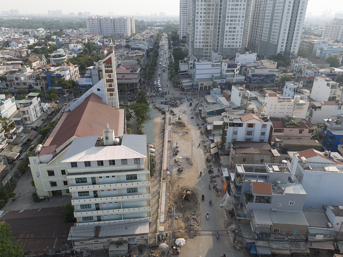 L'autoroute de l'entrée sud de la ville de Ho Chi Minh-Ville a été achevée après 23 ans d'extension