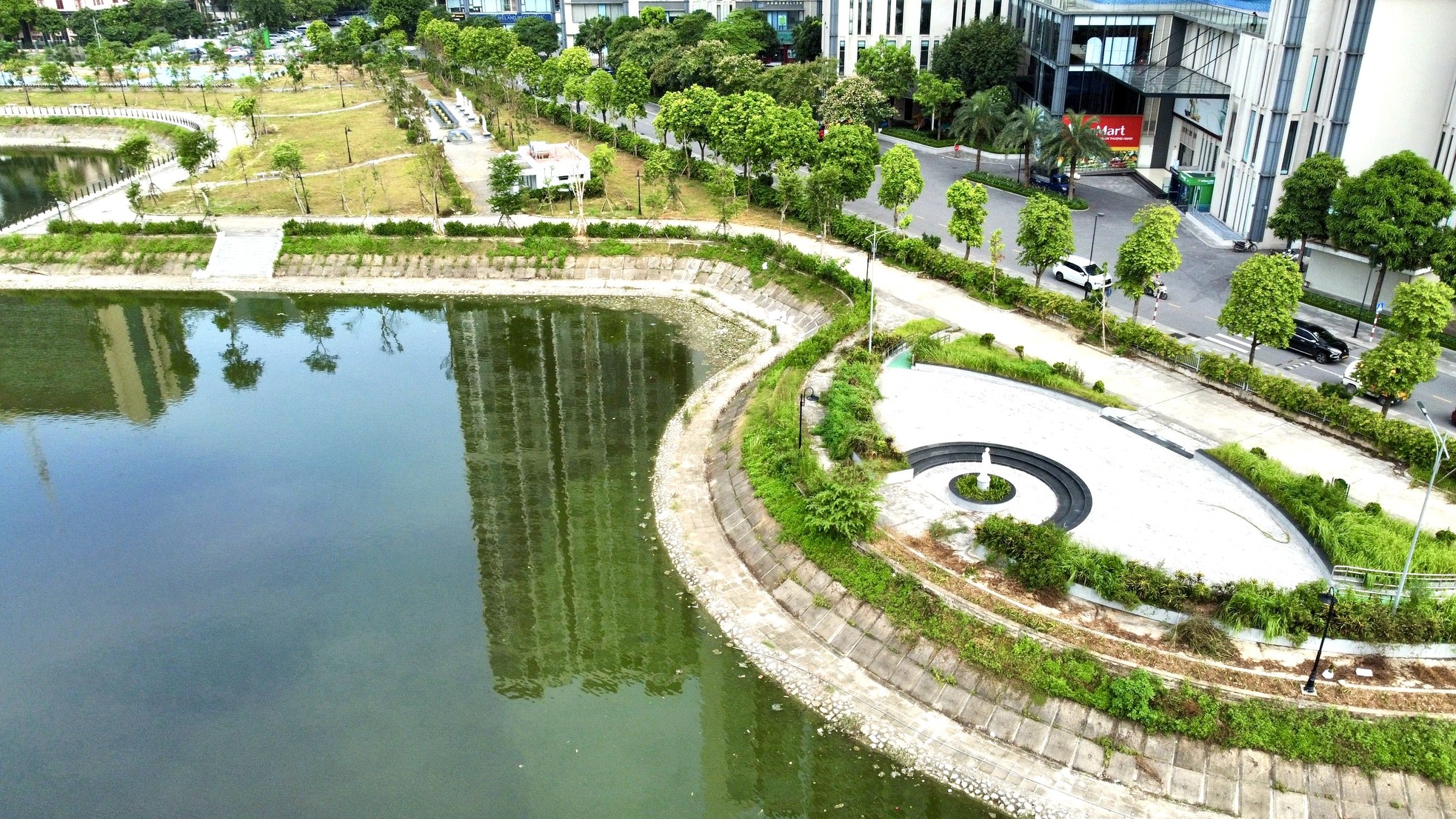 Dentro del parque del lago CV1 a punto de ser puesto en uso foto 5