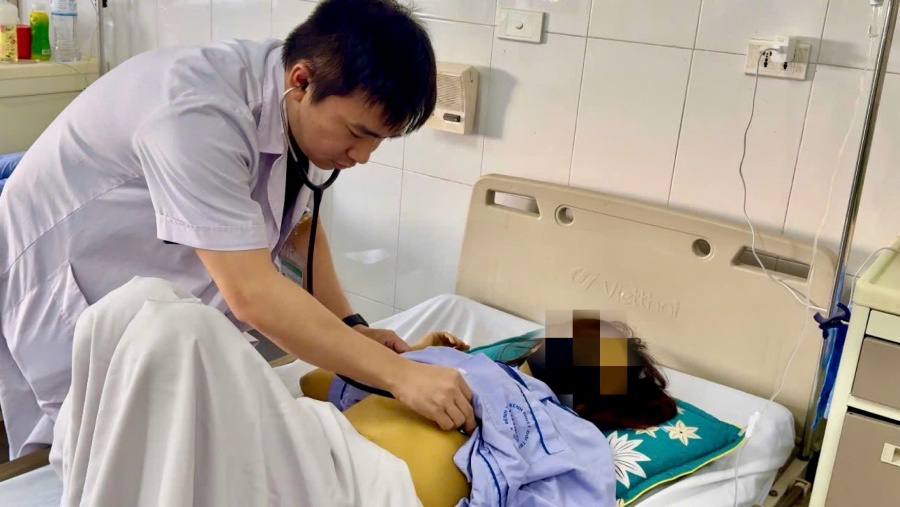 Patient mit schwerem Leberversagen wegen Selbstmedikation ins Krankenhaus eingeliefert. Foto: BVCC