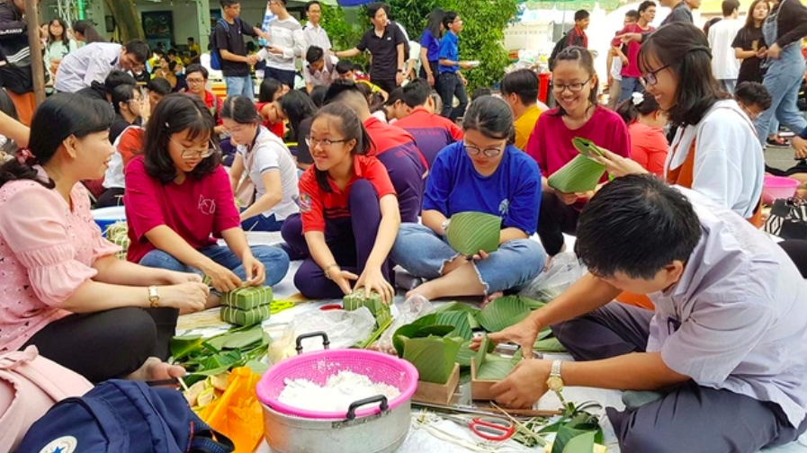 Vì sao thưởng tết mỗi trường đại học khác nhau?- Ảnh 1.