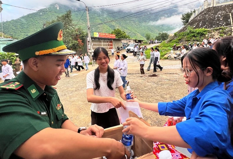 Thanh Hoa absent 439 candidates on the first day of the 2024 high school graduation exam photo 1