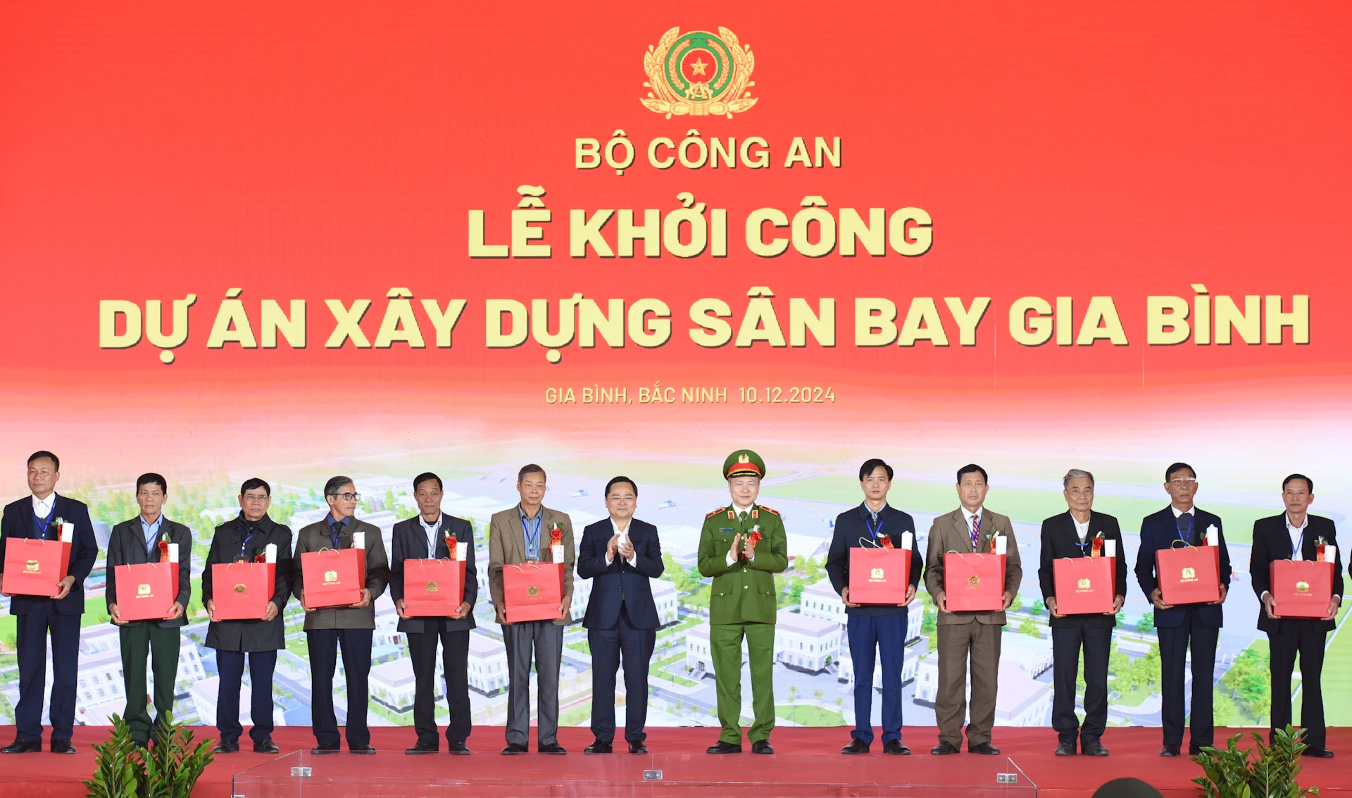 [Photo] Le Premier ministre Pham Minh Chinh assiste à la cérémonie d'inauguration du projet de construction de l'aéroport de Gia Binh photo 7