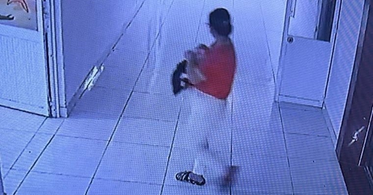 Strange woman breaks into hospital, carries newborn baby girl for more than 40km