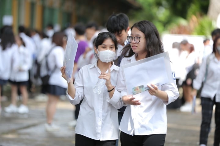 โรงเรียนเอกชนในฮานอยประกาศคะแนนรับเข้าเรียนชั้นประถมศึกษาปีที่ 10 สำหรับปีการศึกษา 2023-2024