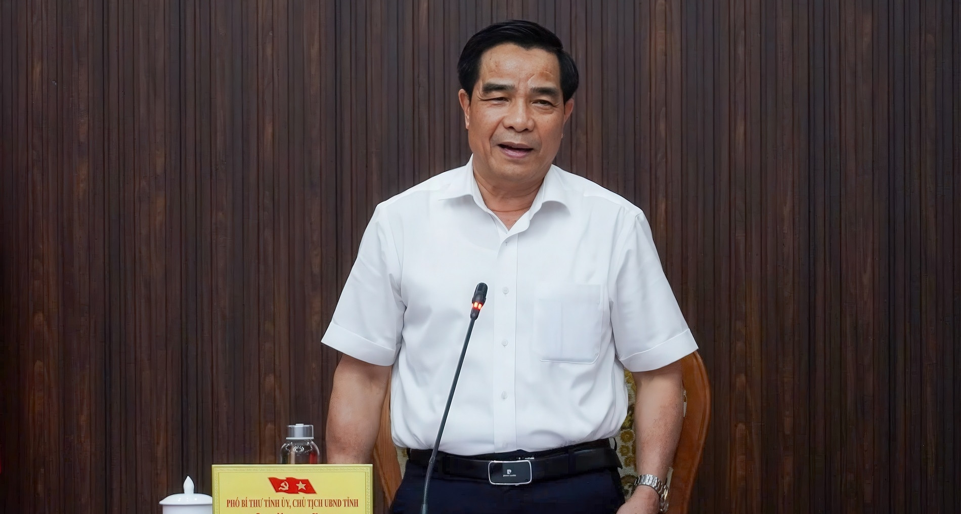 Quang Nam Chairman: Hope businesses do not come with gifts or come at night