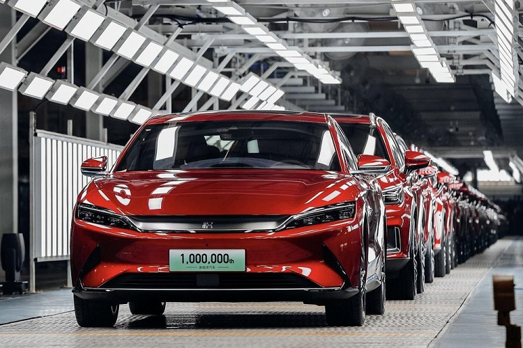 byd, the largest electric car manufacturer in china, wants to build a factory in vietnam, picture 1