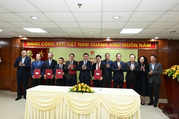 Signing comprehensive media cooperation between Industry and Trade Newspaper and a number of units