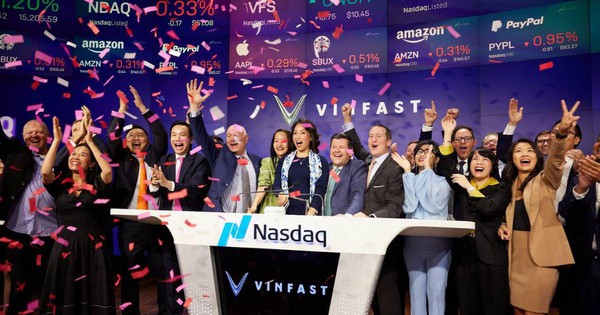 Cổ phiếu Vingroup bay cao sau khi VinFast giao dịch trên sàn Nasdaq