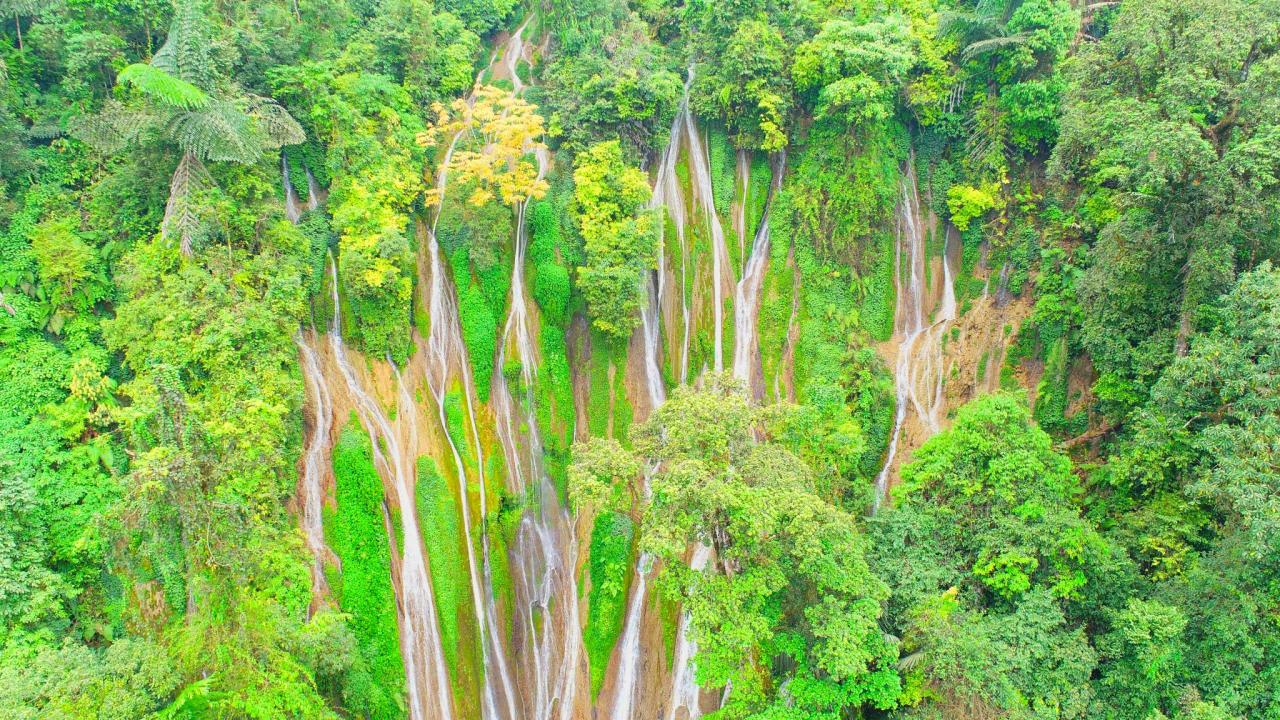 Cascade de Nam Luc – Une douce « bande de soie » au milieu de la nature sauvage du Nord-Ouest