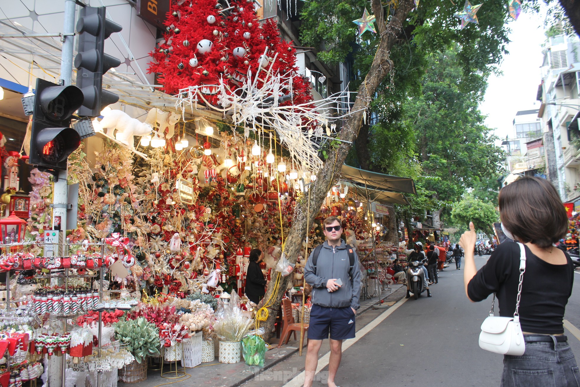 Superbes spots photo de Noël à Hanoi photo 5