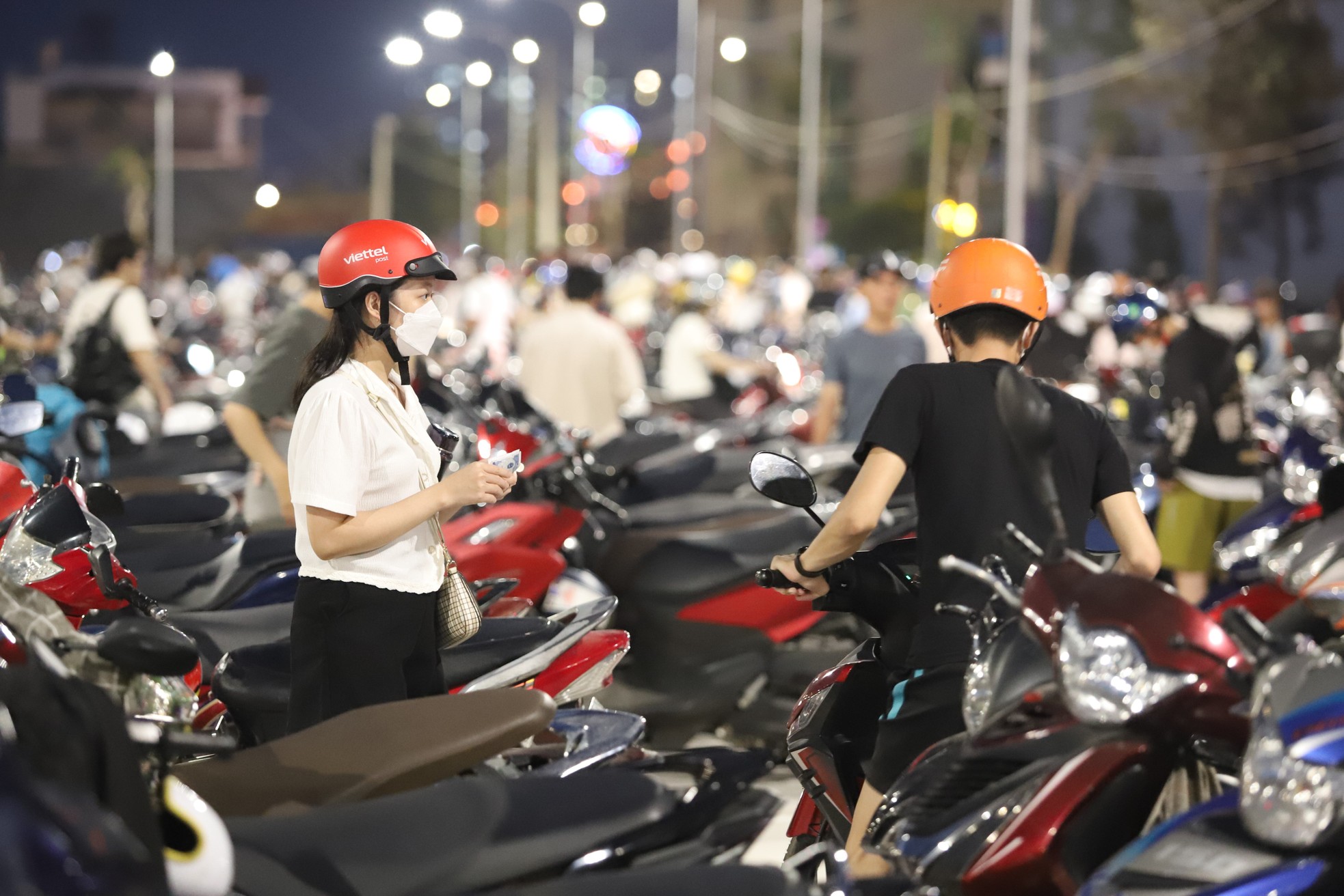 Thousands of people flock to the East of Ho Chi Minh City to 'live slowly' photo 18