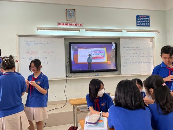 In the 2023-2024 school year, Ho Chi Minh City promotes international IT standards photo 1