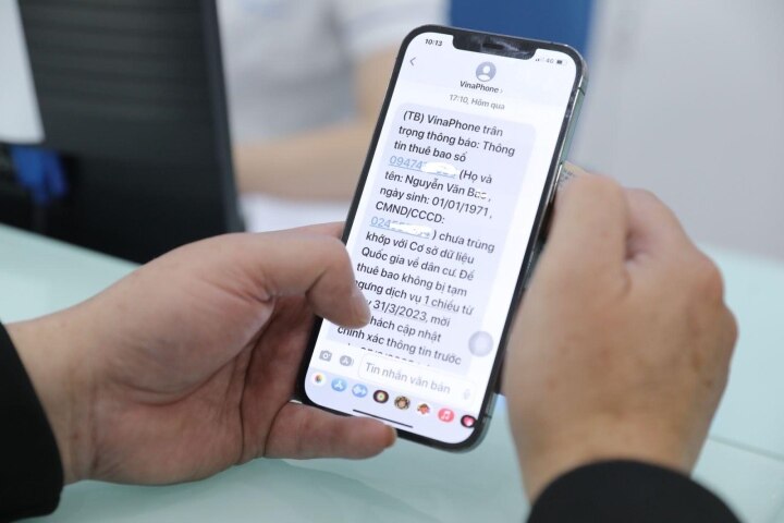 What should customers do when their mobile subscription is locked due to unstandardized information? - 1