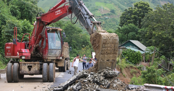 Vì sao sạt lở trên quốc lộ 15C qua Thanh Hóa chưa được khắc phục?