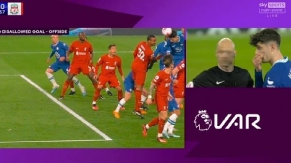 FIFA gây tranh cãi lớn khi chuẩn bị áp dụng Luật việt vị mới