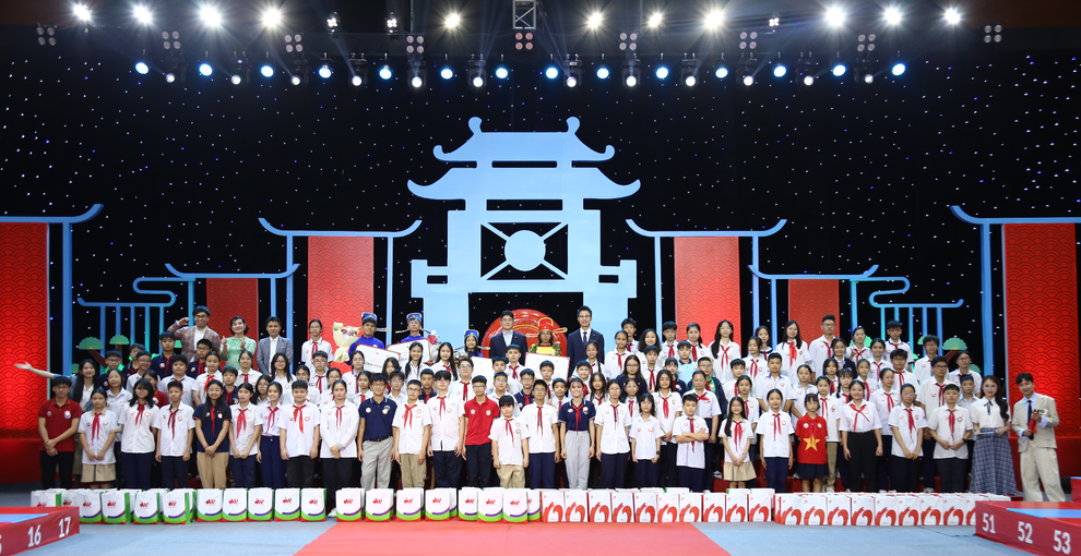 Quán quân của chương trình Trạng Nguyên tuổi 13 năm 2024 - 3